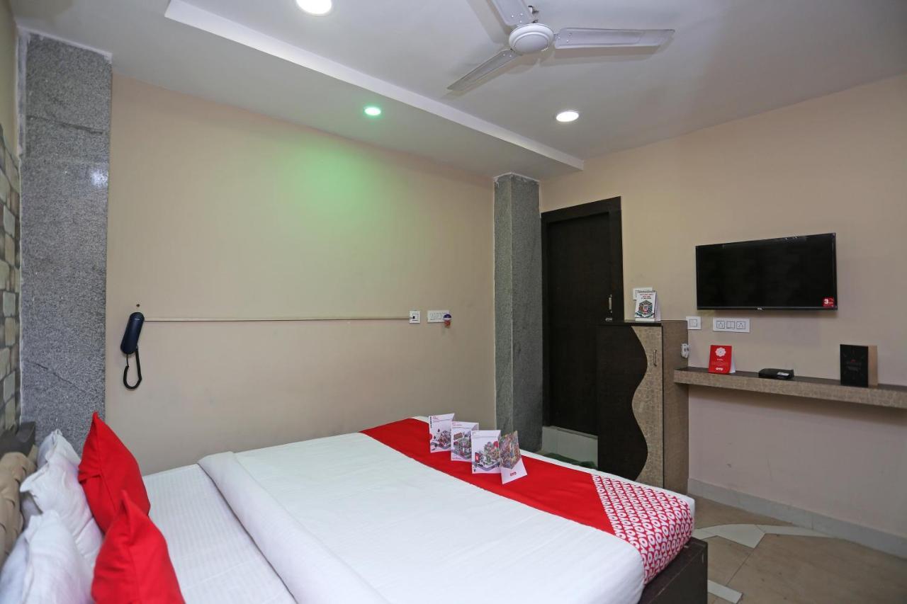 Oyo 14487 Hotel Stay Inn Calcutta Exteriör bild